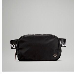lululemon belt bag
